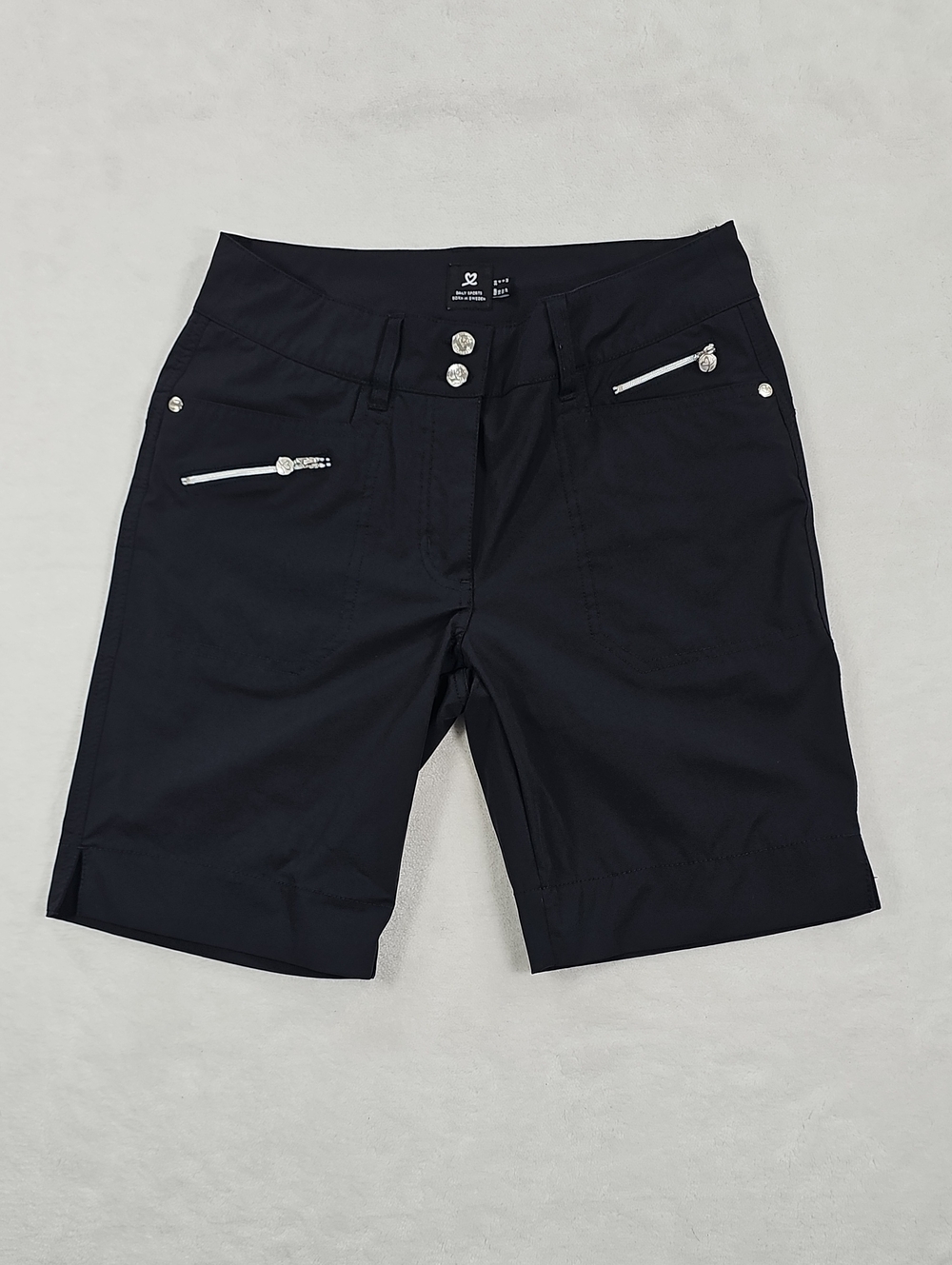Daily Sports Womens Black Golf Shorts Size 4 Technical‎ Stretch Performance